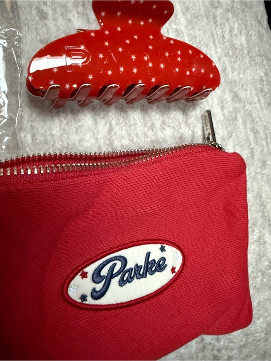 NWT Parke Red Sparkler Hair Claw Clip with Red Pouch